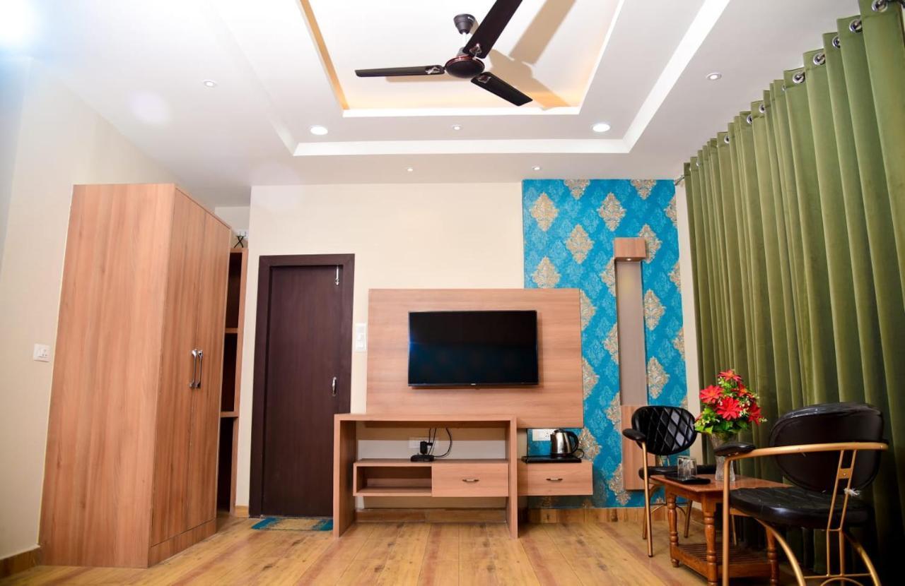 Hotel Olive Crown لاكناو المظهر الخارجي الصورة