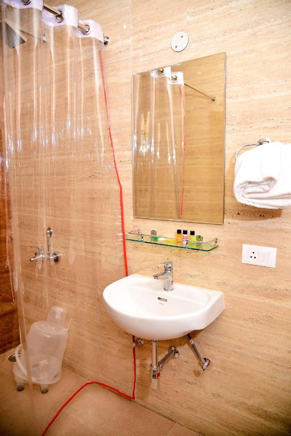 Hotel Olive Crown لاكناو المظهر الخارجي الصورة